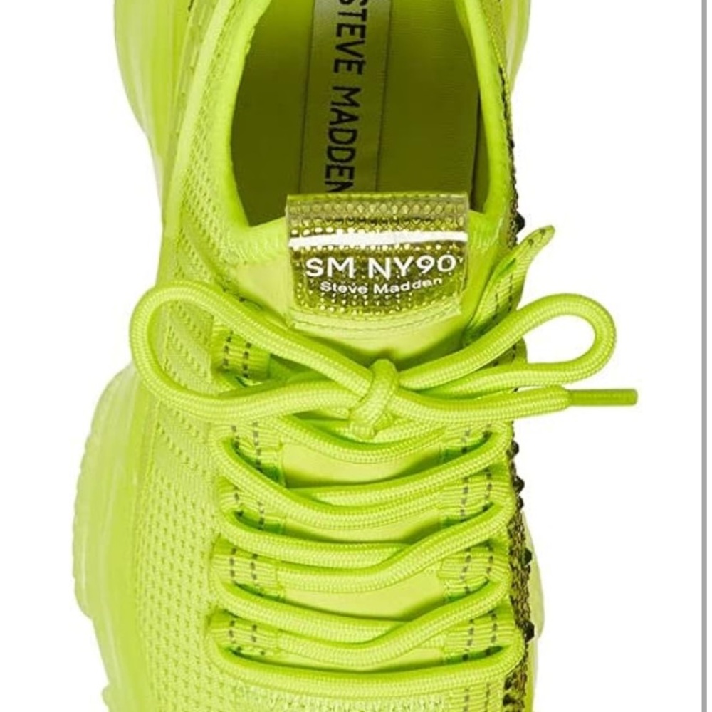 Steve Madden lime Maxima sneakers - Picture 3 of 8